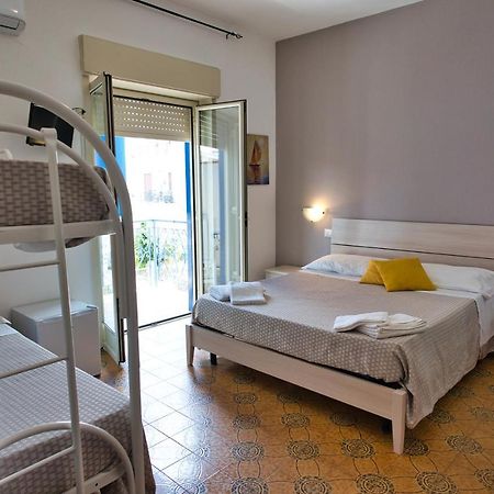 La Ruota Hotel Oliveri Buitenkant foto