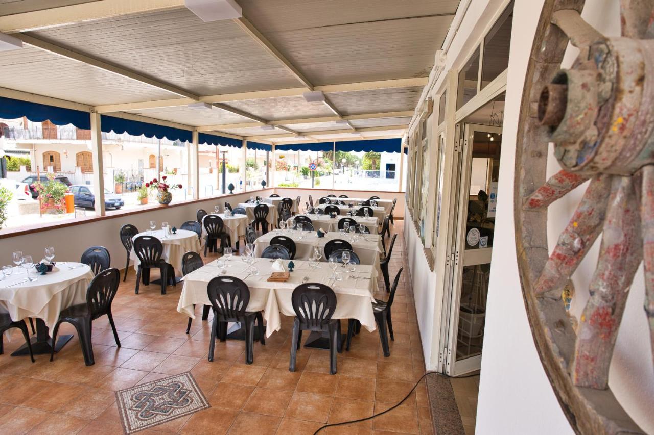 La Ruota Hotel Oliveri Buitenkant foto